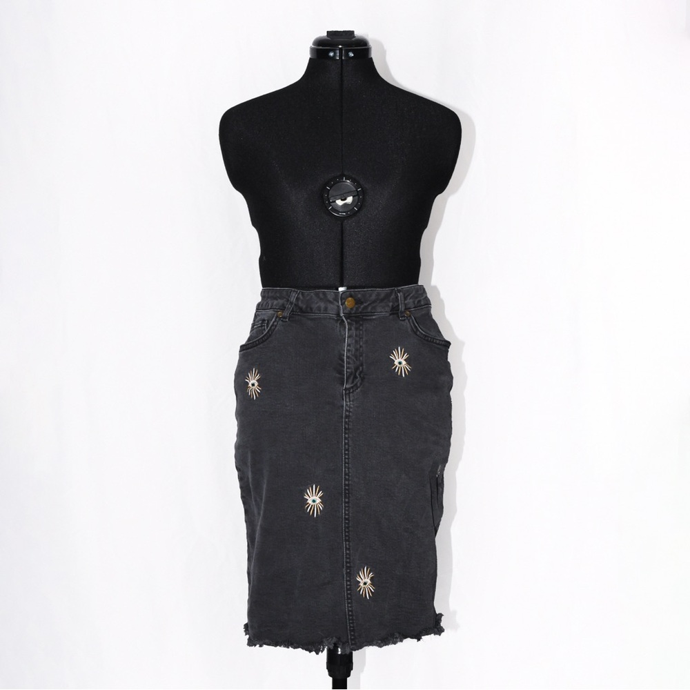 Charcoal denim skirt evil-eye embroidery